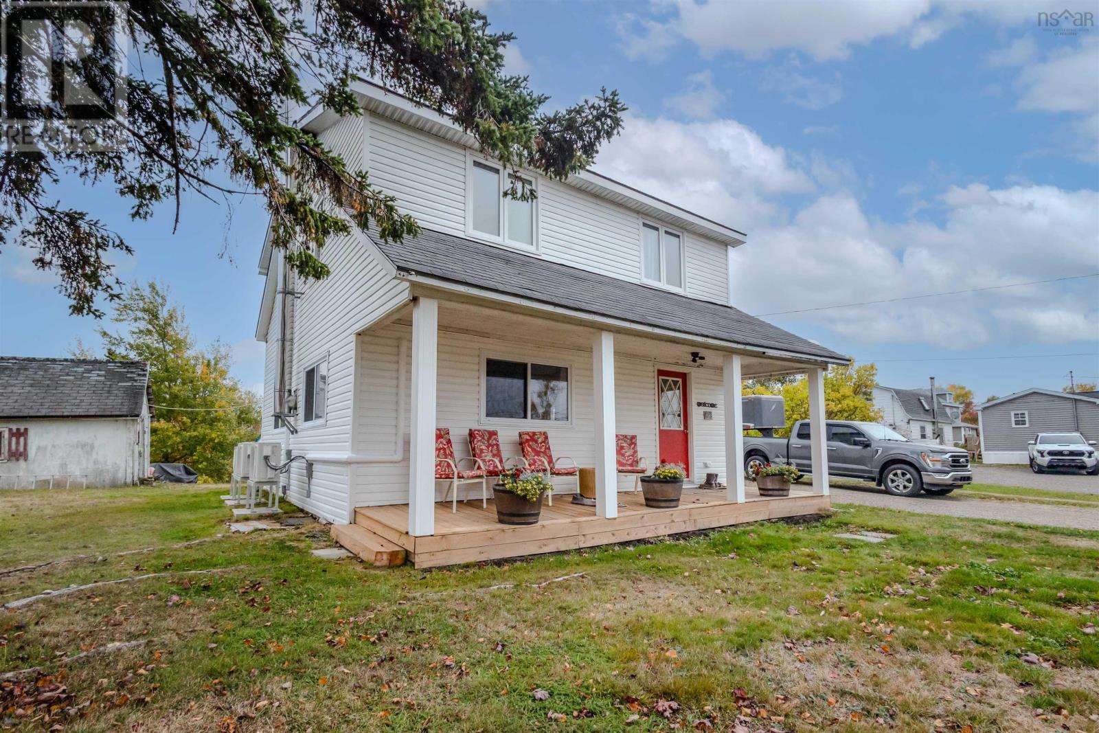 328 Brickyard Road, Cape Breton, Nova Scotia  B1K 2R7 - Photo 2 - 202526487