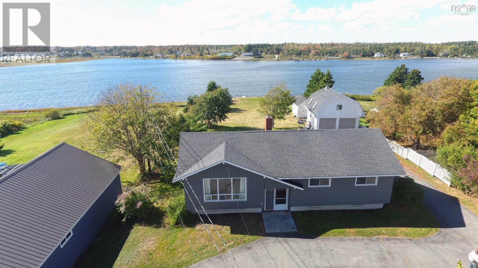 41 Howe Street, Lockeport, Nova Scotia  B0T 1L0 - Photo 11 - 202526582