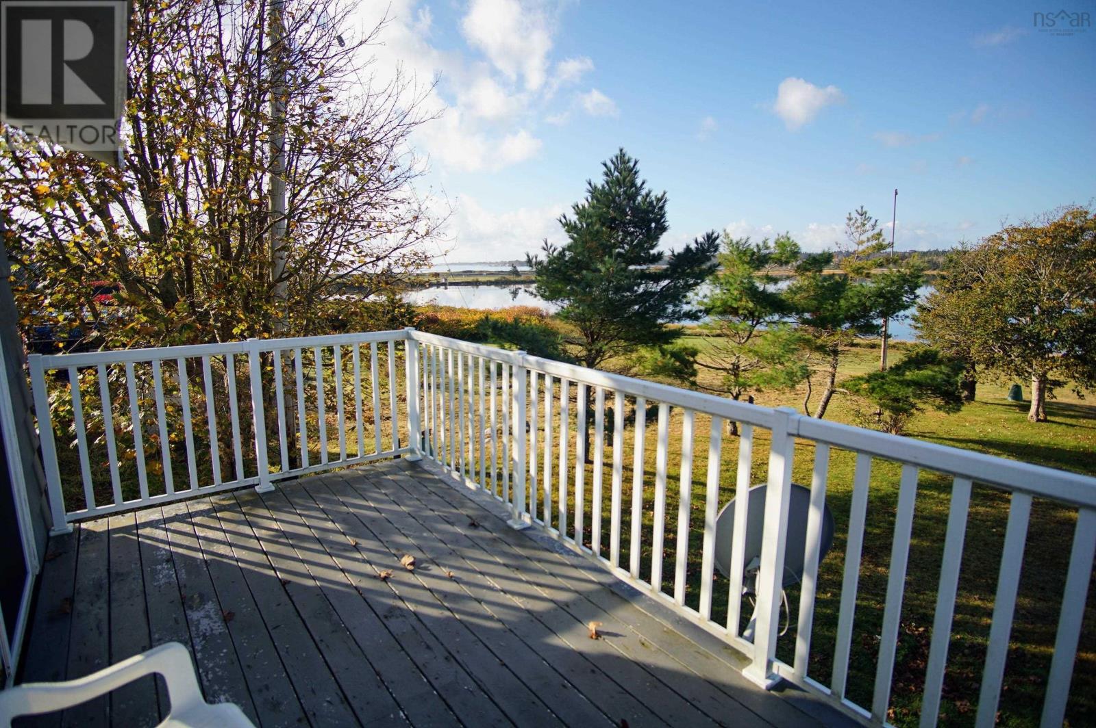 41 Howe Street, Lockeport, Nova Scotia  B0T 1L0 - Photo 7 - 202526582