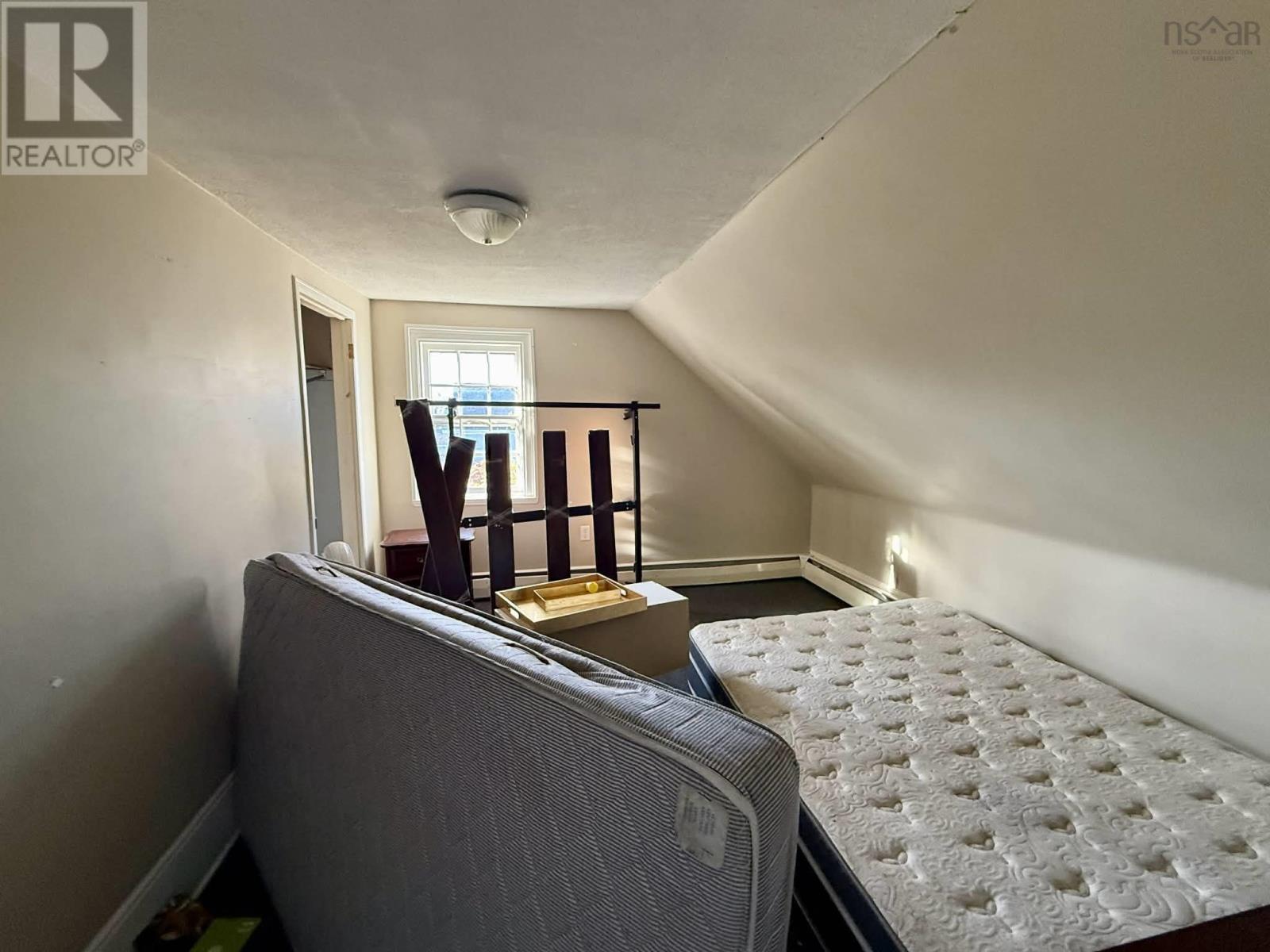 27 Starrs Road, Yarmouth, Nova Scotia  B5A 2S9 - Photo 13 - 202526654