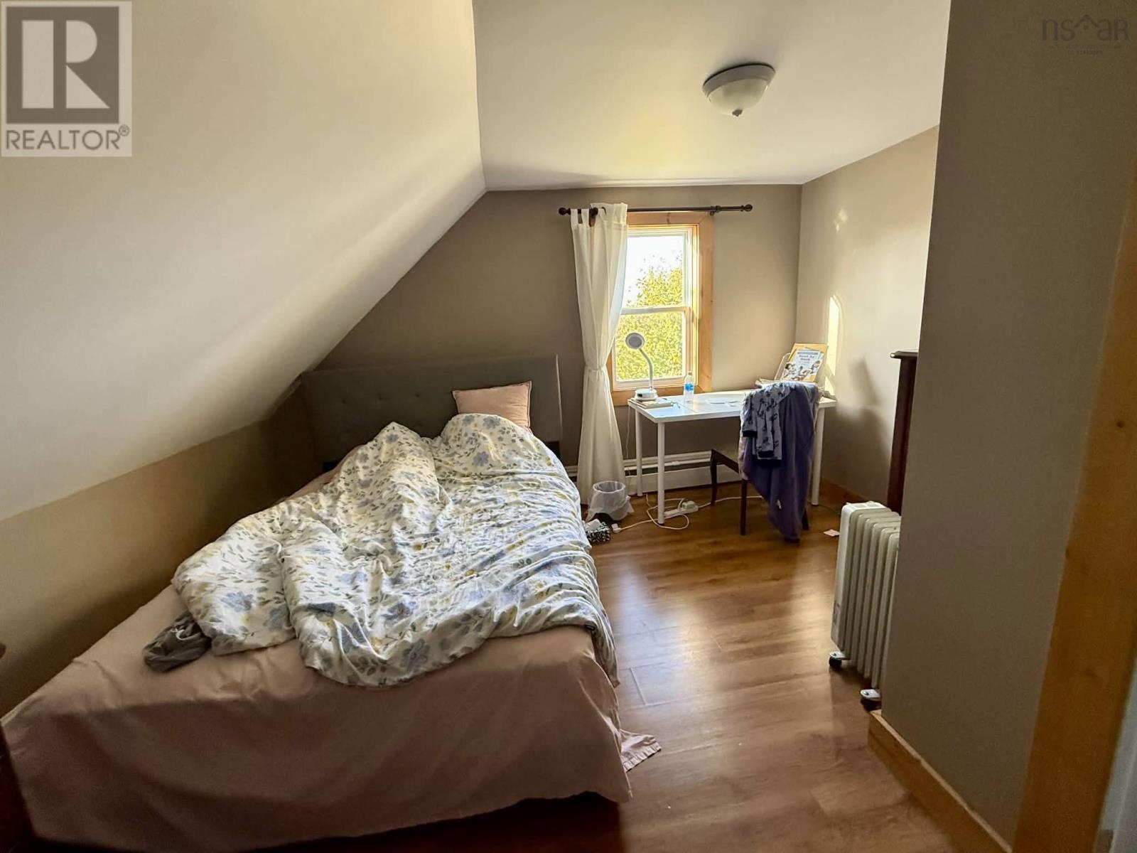 27 Starrs Road, Yarmouth, Nova Scotia  B5A 2S9 - Photo 14 - 202526654