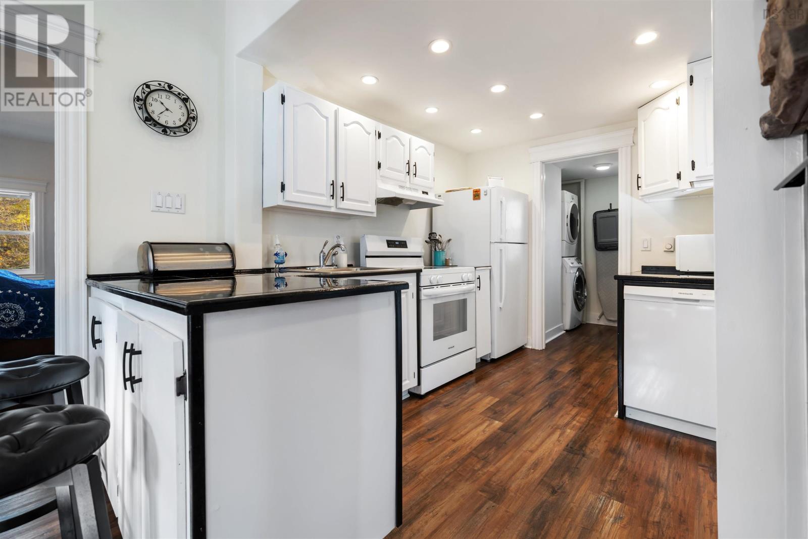 208 Pleasant Street, Truro, Nova Scotia  B2N 3S8 - Photo 10 - 202526659