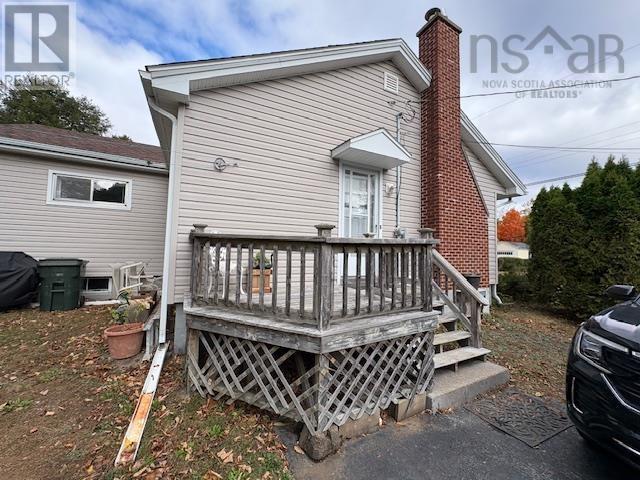 169 Crescent Street, Bridgewater, Nova Scotia  B4V 1L1 - Photo 3 - 202526697