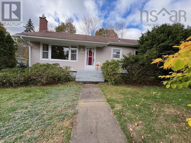 169 Crescent Street, Bridgewater, Nova Scotia  B4V 1L1 - Photo 4 - 202526697