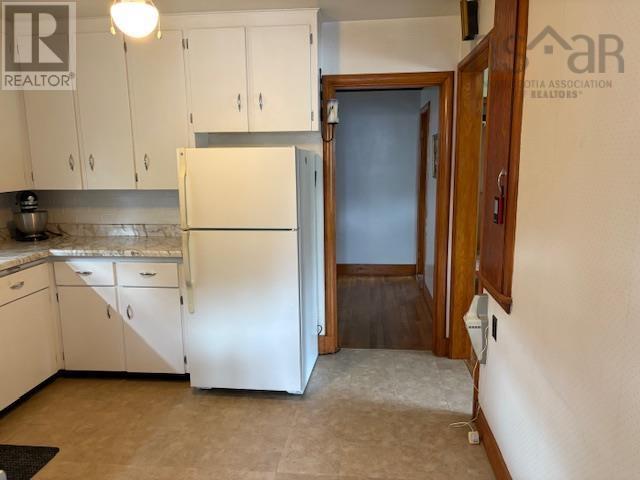 169 Crescent Street, Bridgewater, Nova Scotia  B4V 1L1 - Photo 5 - 202526697