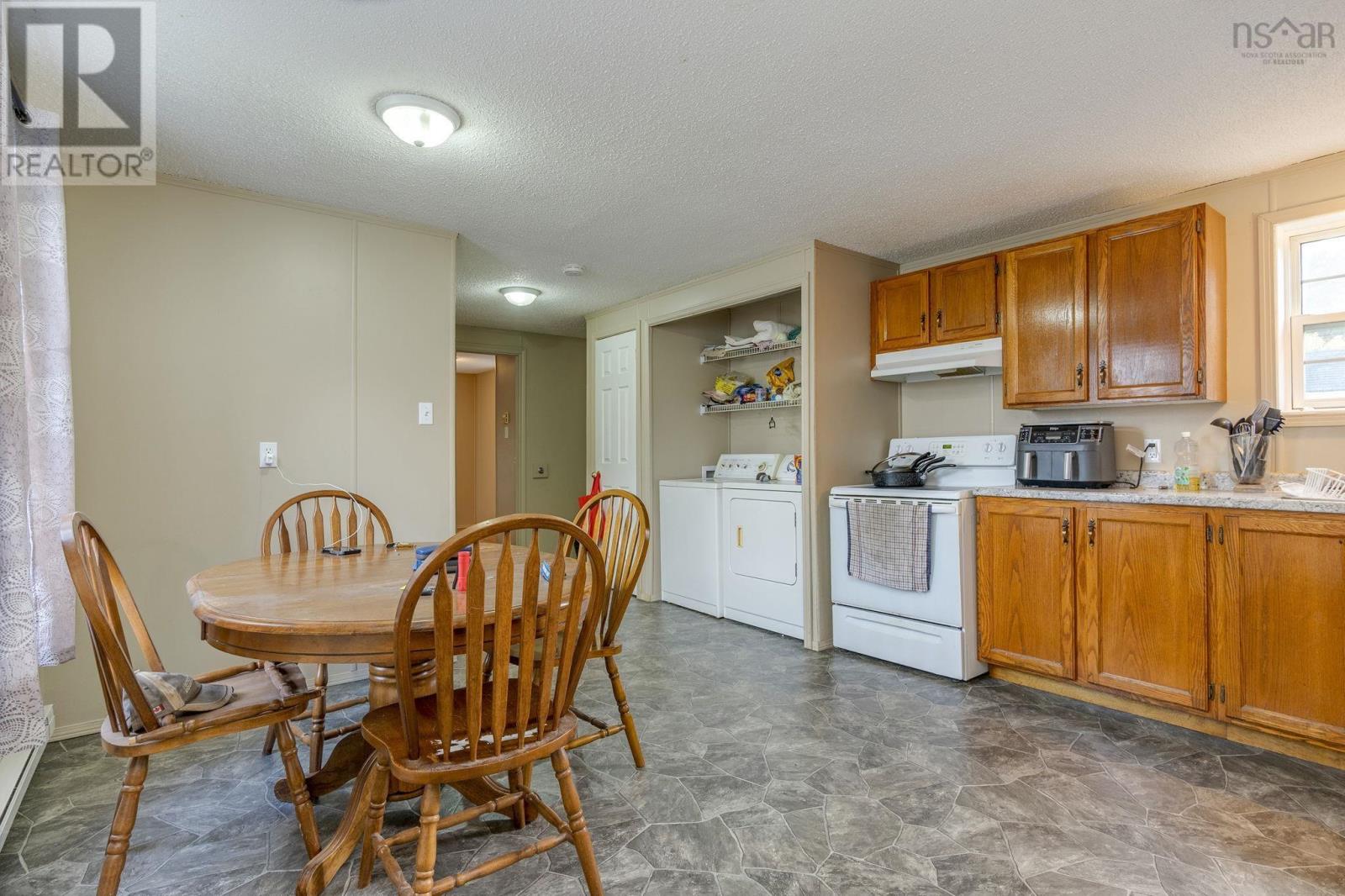 94 Commission Street, Sandy Point, Nova Scotia  B0T 1W0 - Photo 3 - 202526740