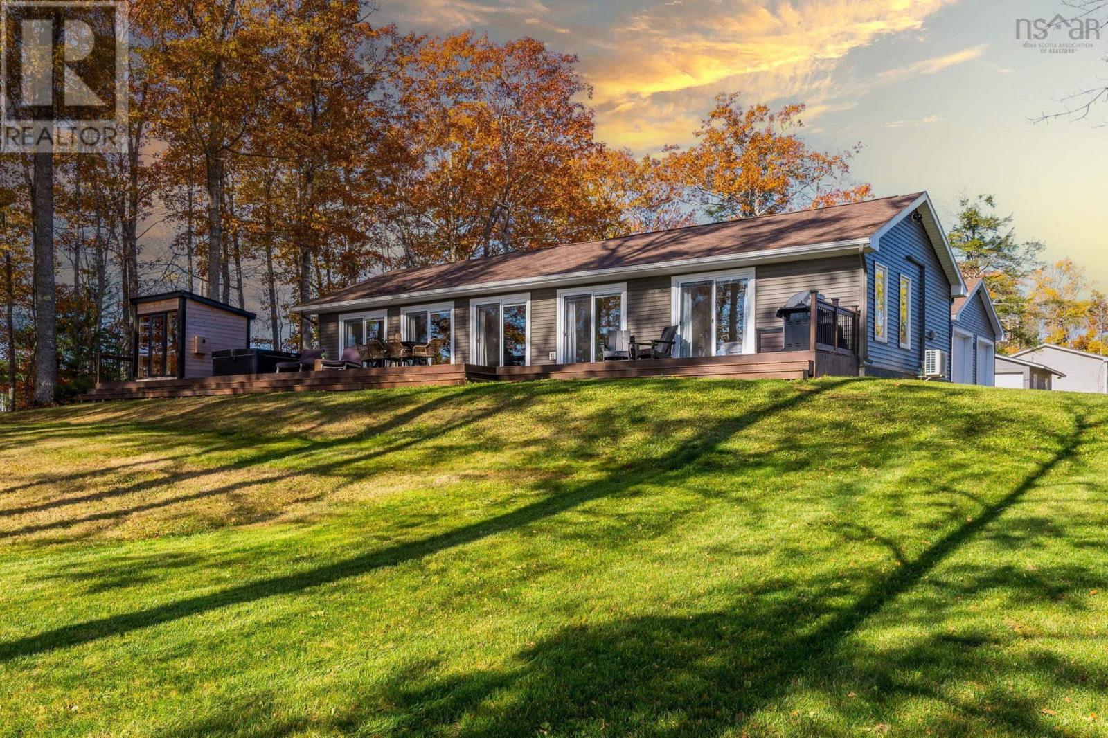 40 Martins Point Road, enfield, Nova Scotia