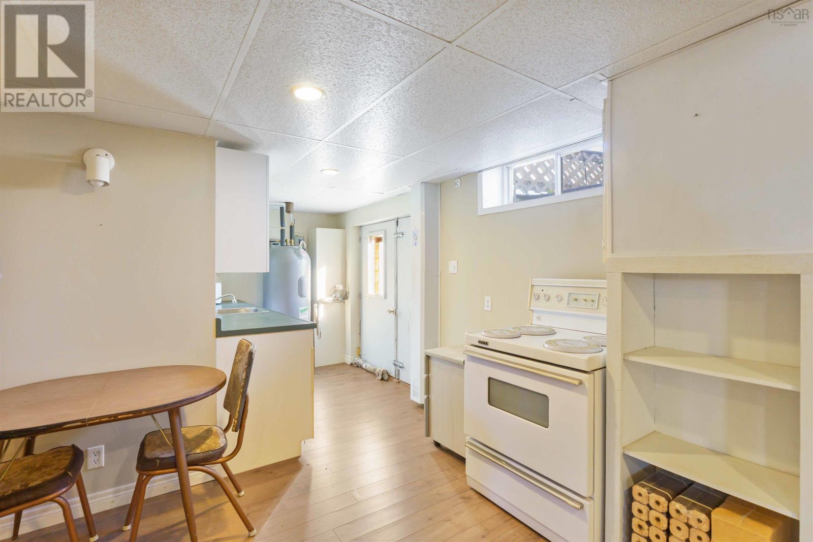 10276 Ns-1, Saulnierville, Nova Scotia  B0W 2Z0 - Photo 11 - 202526854