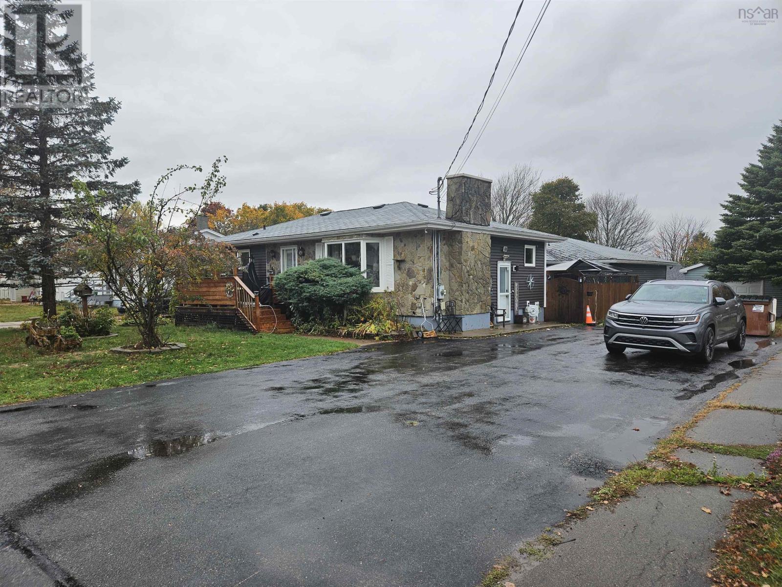 16 Rogers Avenue, amherst, Nova Scotia