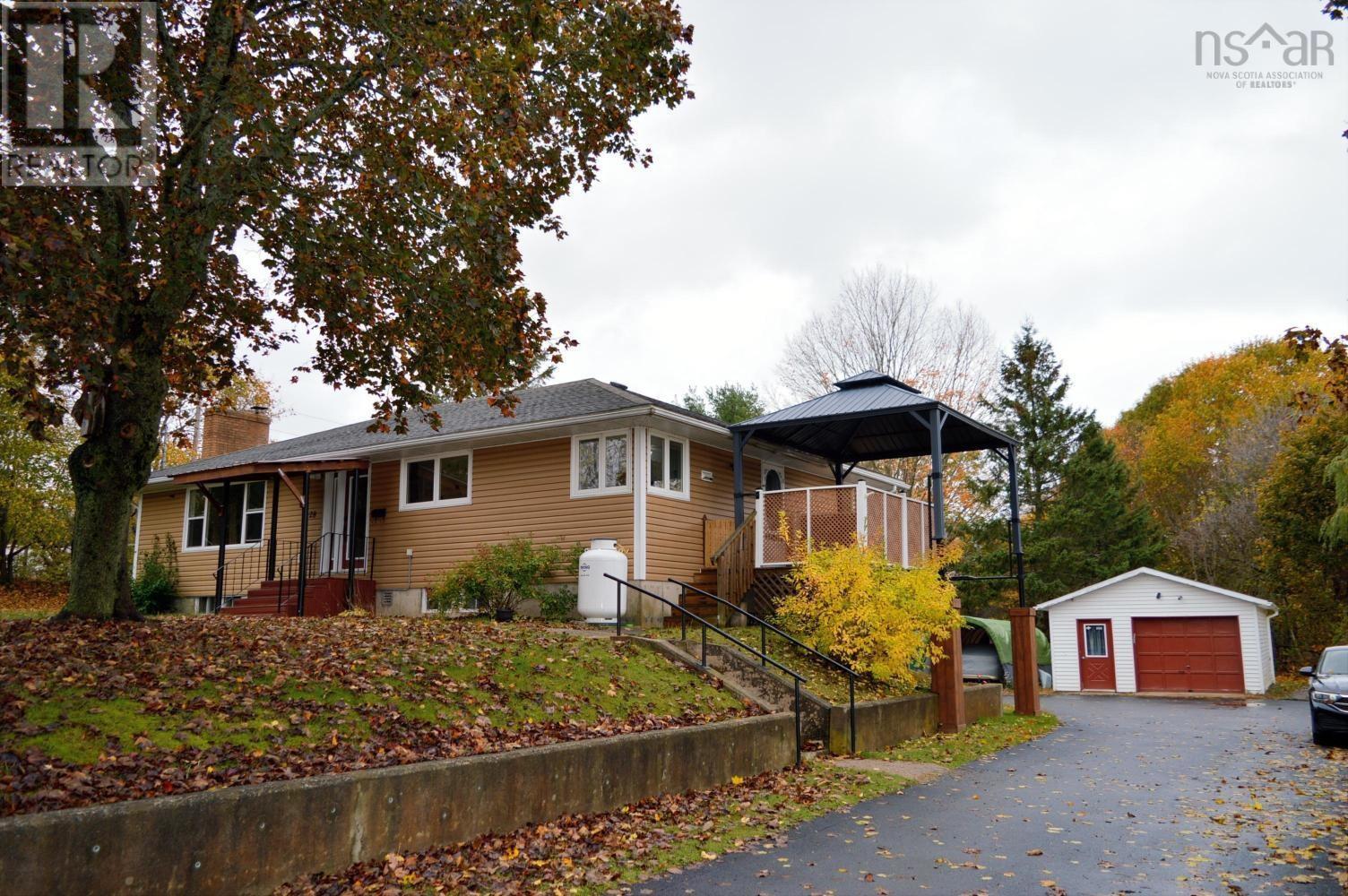 128 Oakdene Avenue, Kentville, Nova Scotia  B4N 2C1 - Photo 4 - 202526979