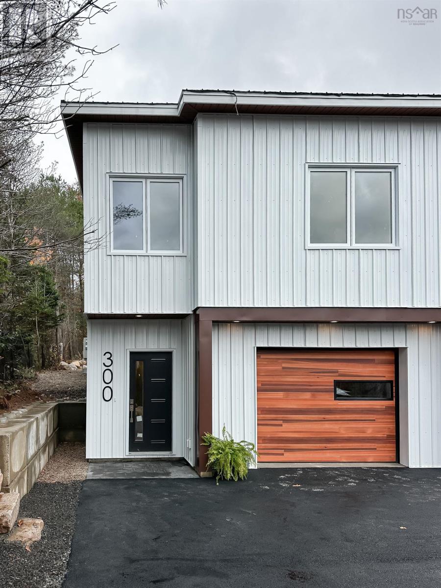 300 Lamont Road, North Kentville, Nova Scotia  B4N 3A7 - Photo 2 - 202527001