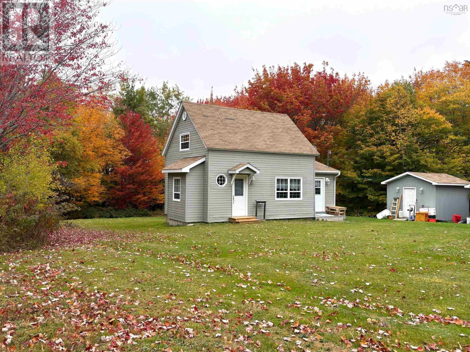 1068 OLD ROUTE 5 Road, big bras d'or, Nova Scotia