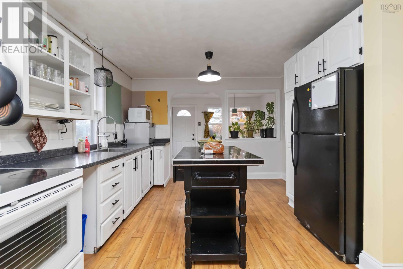 379 Bissett Road, Cole Harbour, Nova Scotia  B2V 2T2 - Photo 7 - 202527098