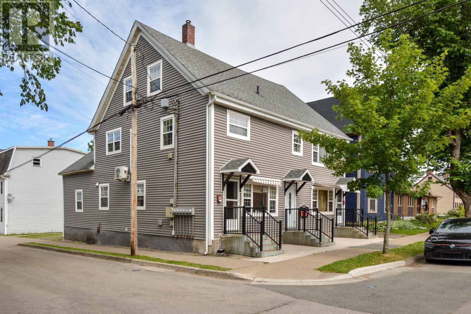 55 Charlotte Street, Sydney, Nova Scotia  B1P 1B8 - Photo 3 - 202527115