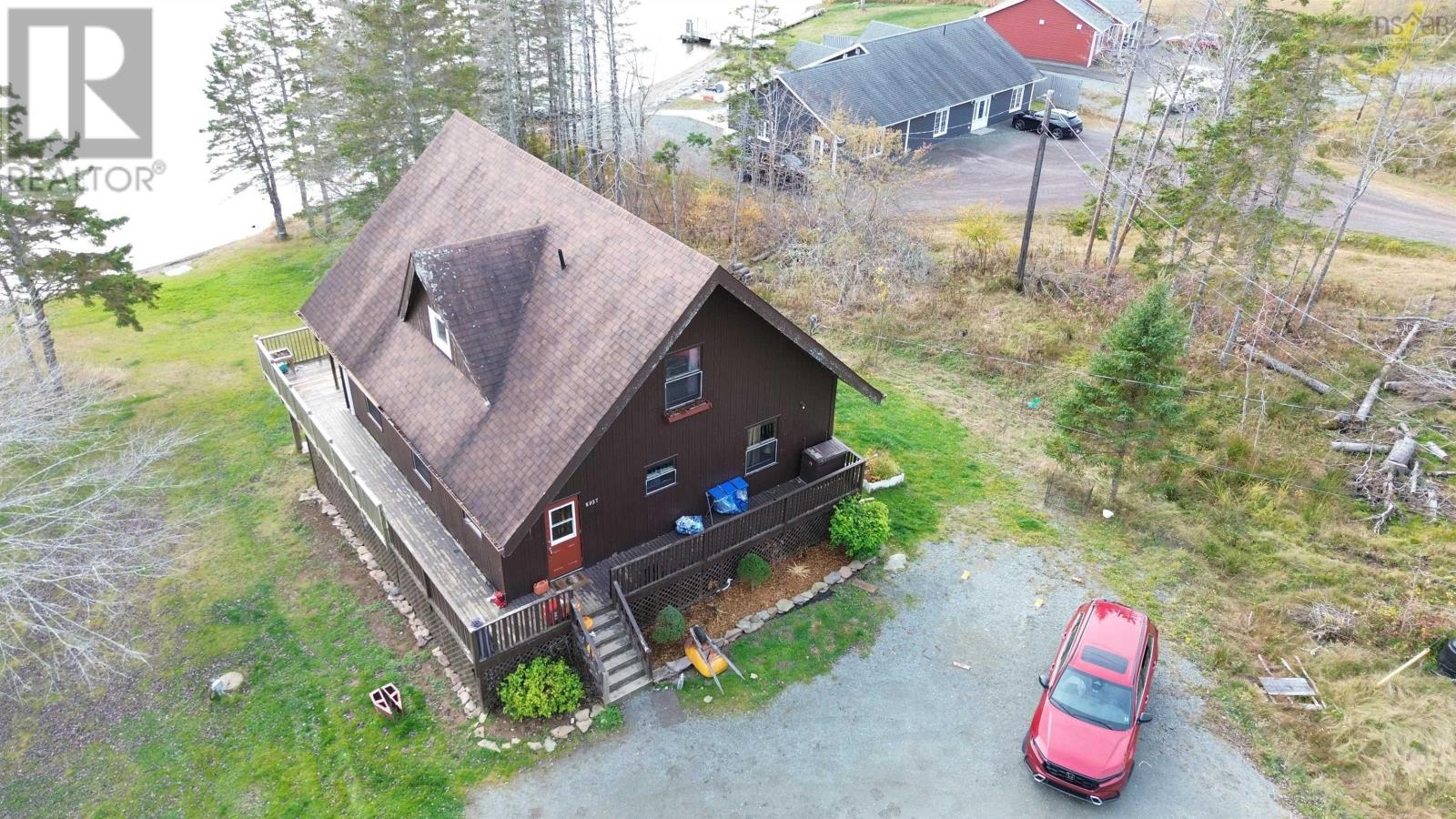 8937 Pepperell Street, St. Peter's, Nova Scotia  B0E 3B0 - Photo 3 - 202527125