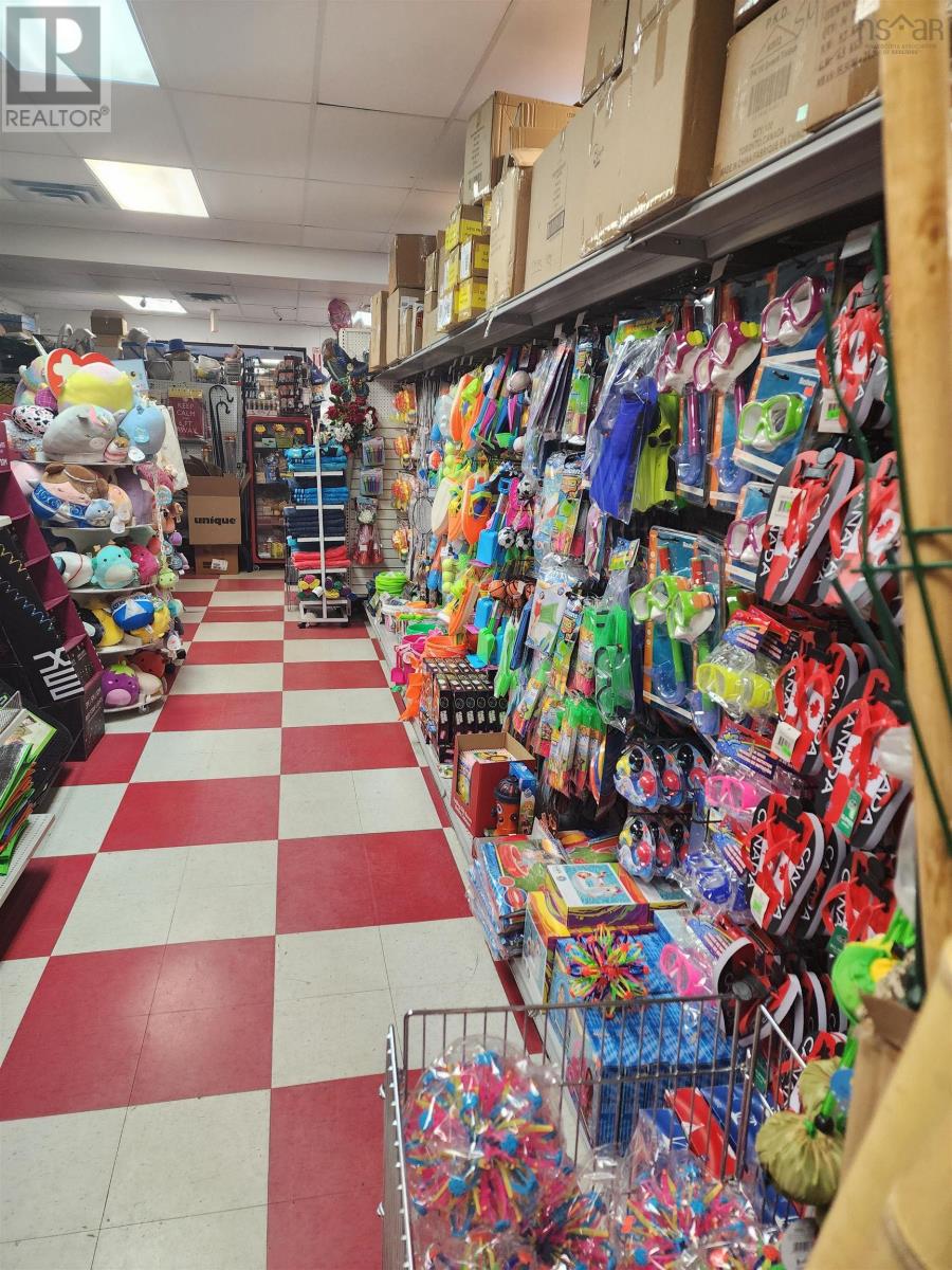 785 Main Street, Sydney Mines, Nova Scotia  B1V 2L7 - Photo 11 - 202527129