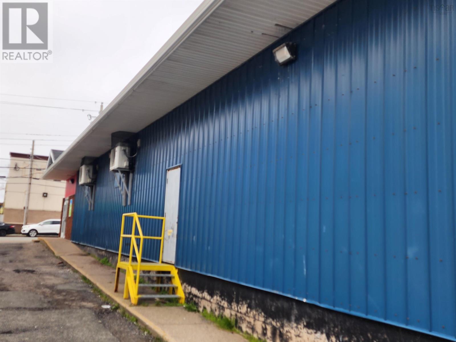 125 Reserve Street, Glace Bay, Nova Scotia  B1A 4W5 - Photo 4 - 202527139