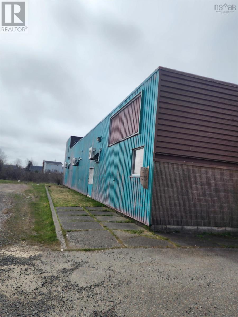 125 Reserve Street, Glace Bay, Nova Scotia  B1A 4W5 - Photo 9 - 202527139