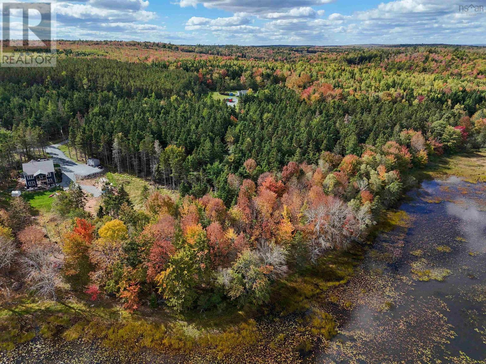 994 Lake Egmont Road, Lake Egmont, Nova Scotia  B0N 1Y0 - Photo 7 - 202527302
