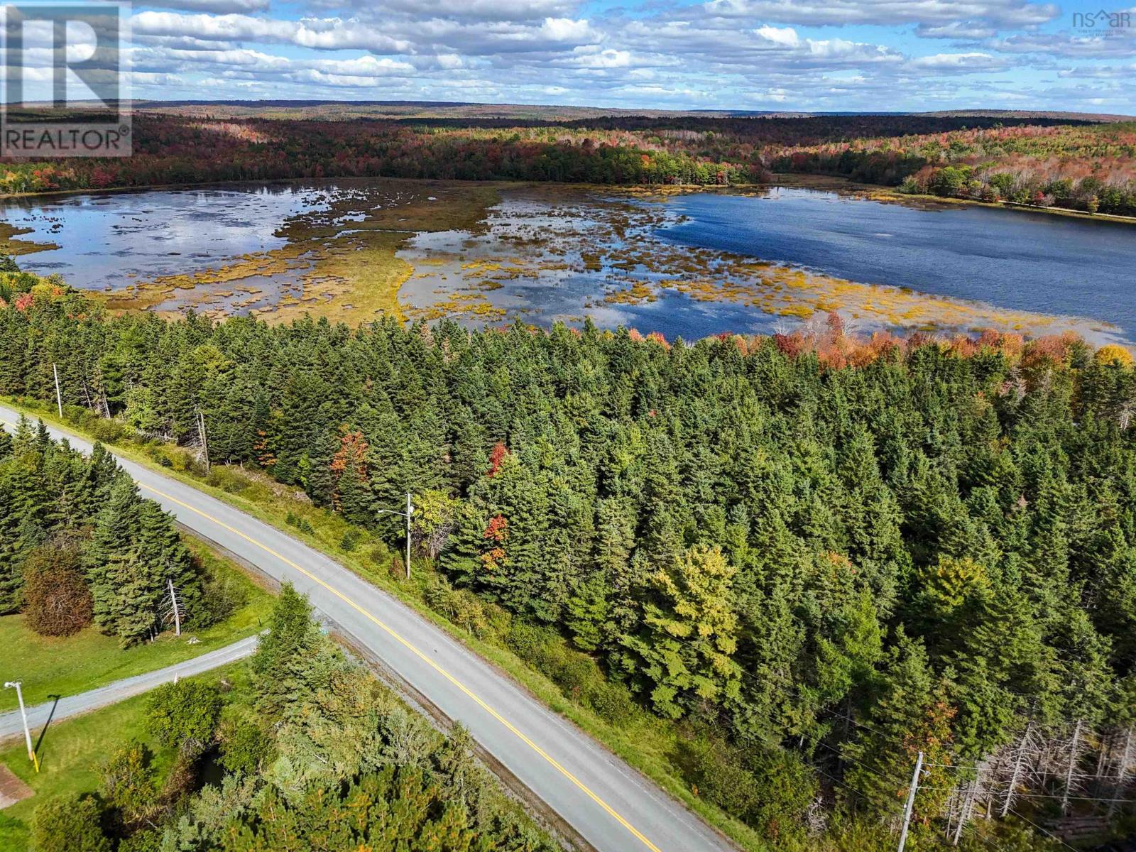 998 Lake Egmont Road, Lake Egmont, Nova Scotia  B0N 1Y0 - Photo 11 - 202527303