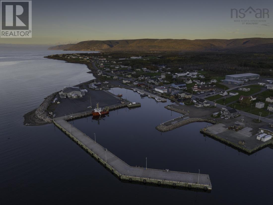 15403 Cabot Trail, Chéticamp, Nova Scotia  B0E 1H0 - Photo 2 - 202527304