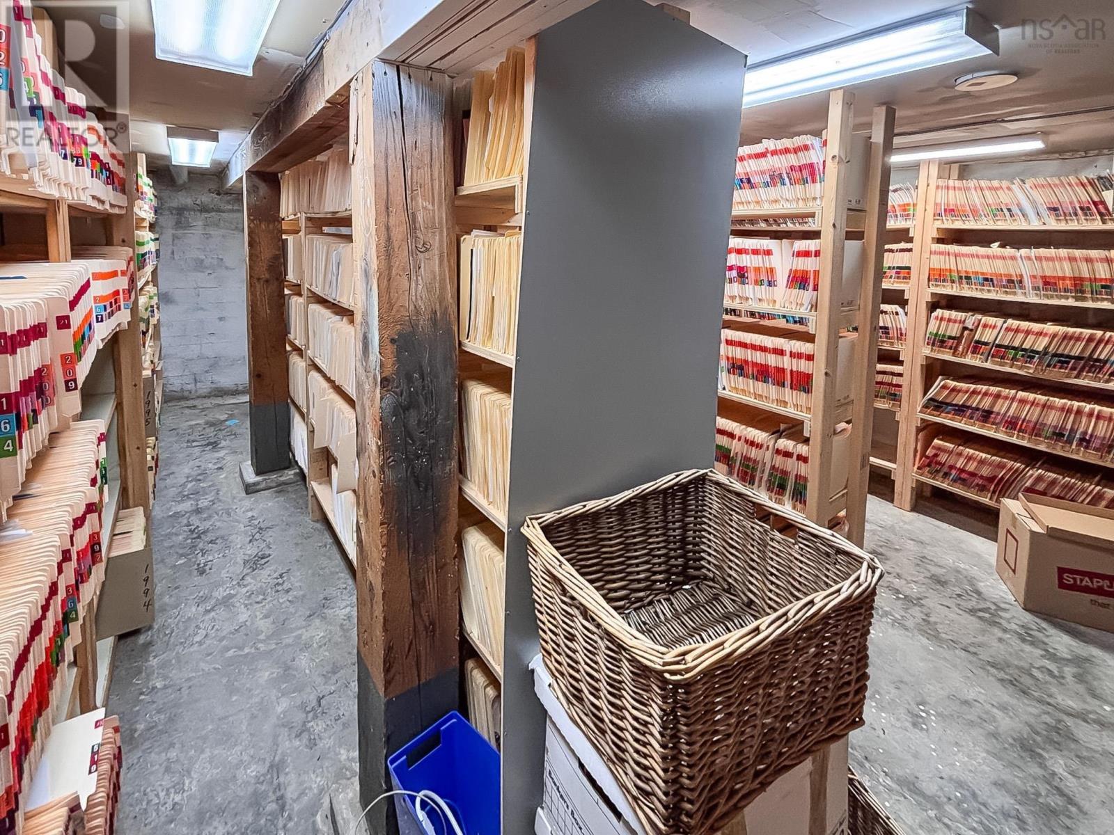 180 Dufferin Street, Bridgewater, Nova Scotia  B4V 2G7 - Photo 22 - 202527381