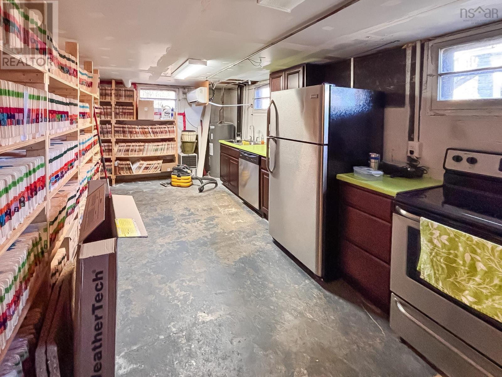 180 Dufferin Street, Bridgewater, Nova Scotia  B4V 2G7 - Photo 25 - 202527381