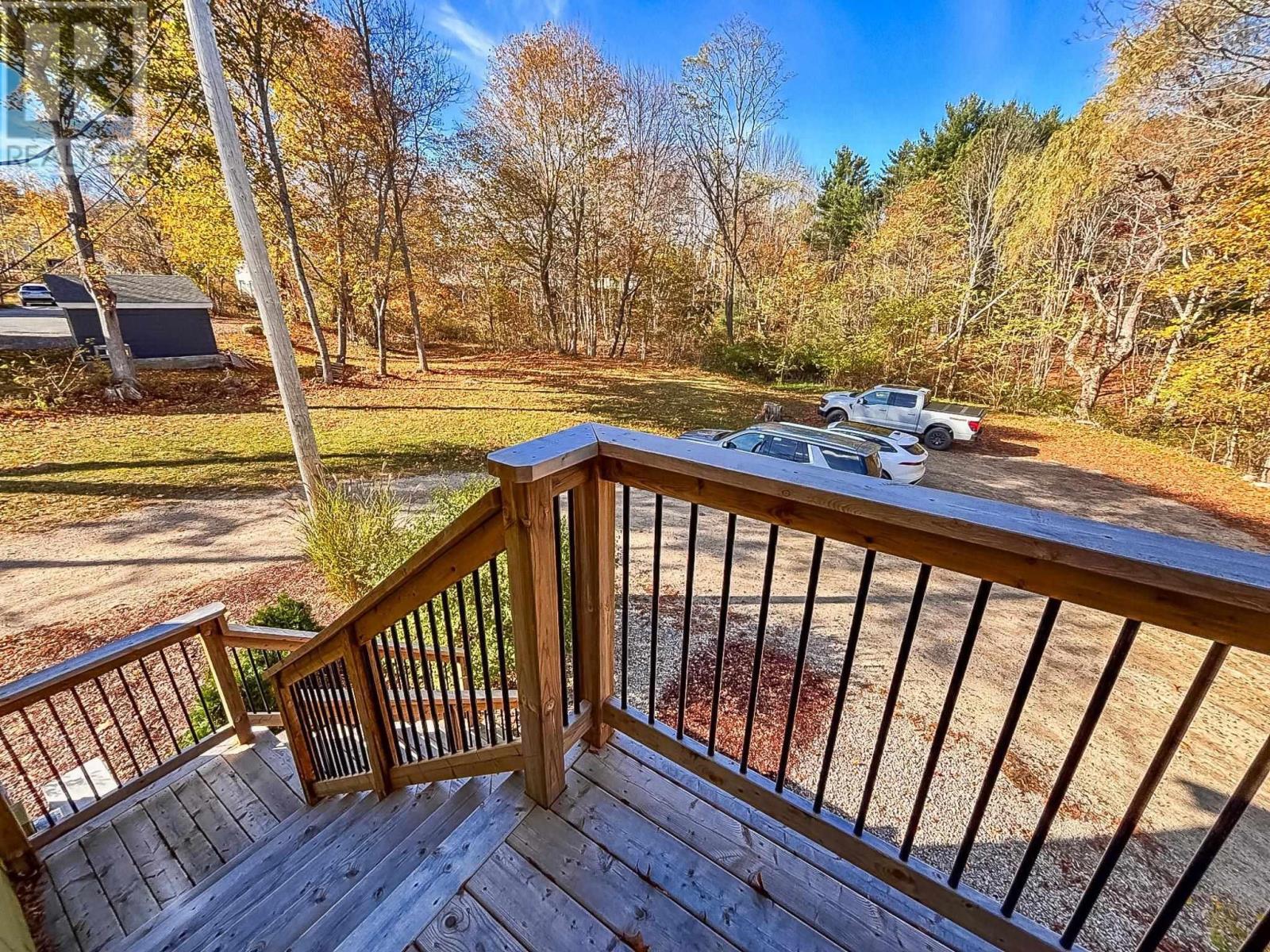 180 Dufferin Street, Bridgewater, Nova Scotia  B4V 2G7 - Photo 5 - 202527381