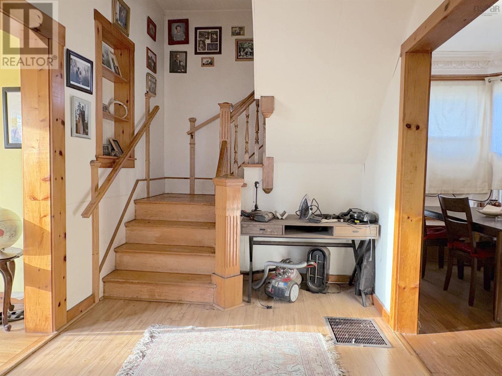 142 Mowatt Street, Shelburne, Nova Scotia  B0T 1W0 - Photo 9 - 202527448