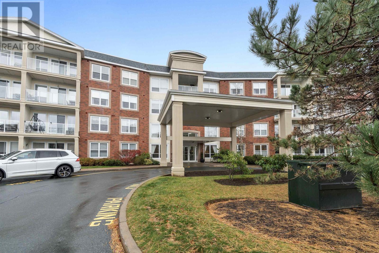 211 52 Whitehall Crescent, Dartmouth, Nova Scotia  B2W 6P7 - Photo 3 - 202527509