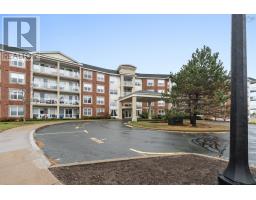 211 52 Whitehall Crescent, dartmouth, Nova Scotia