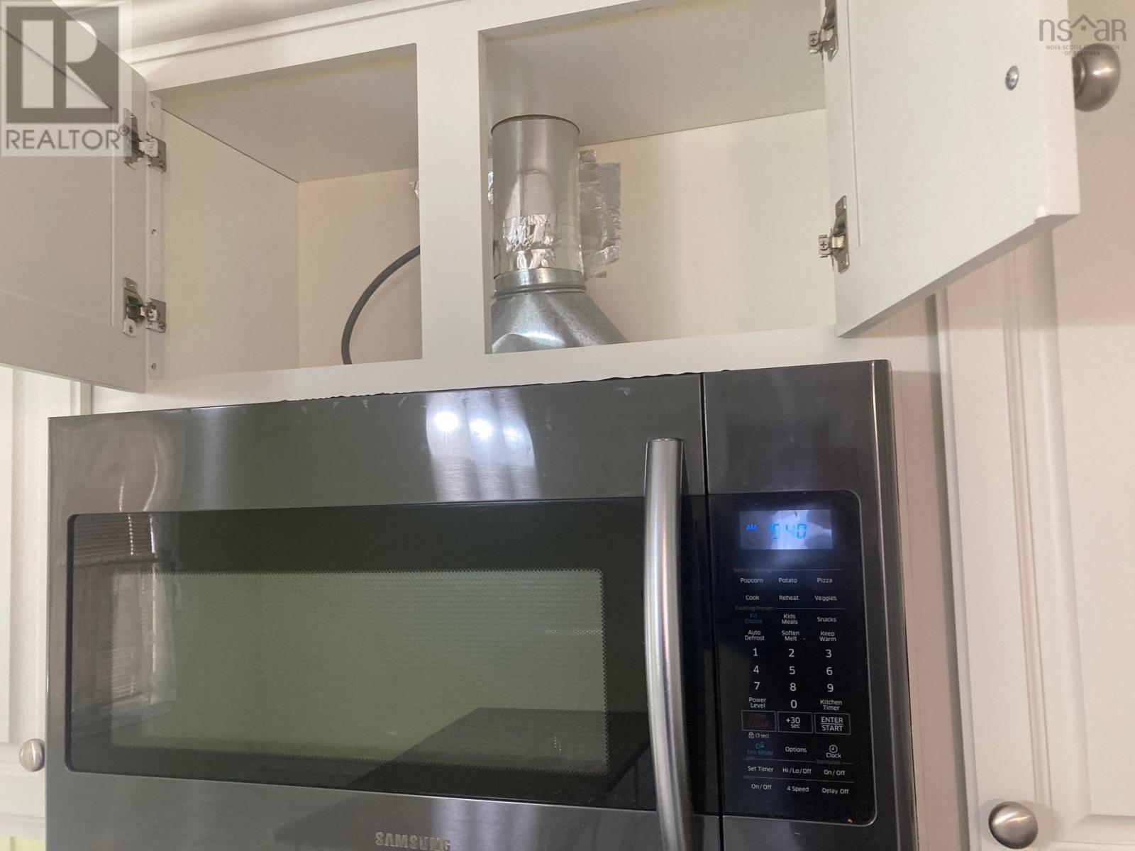 38 Sherbrooke Avenue, Bridgewater, Nova Scotia  B4V 4G1 - Photo 14 - 202527543