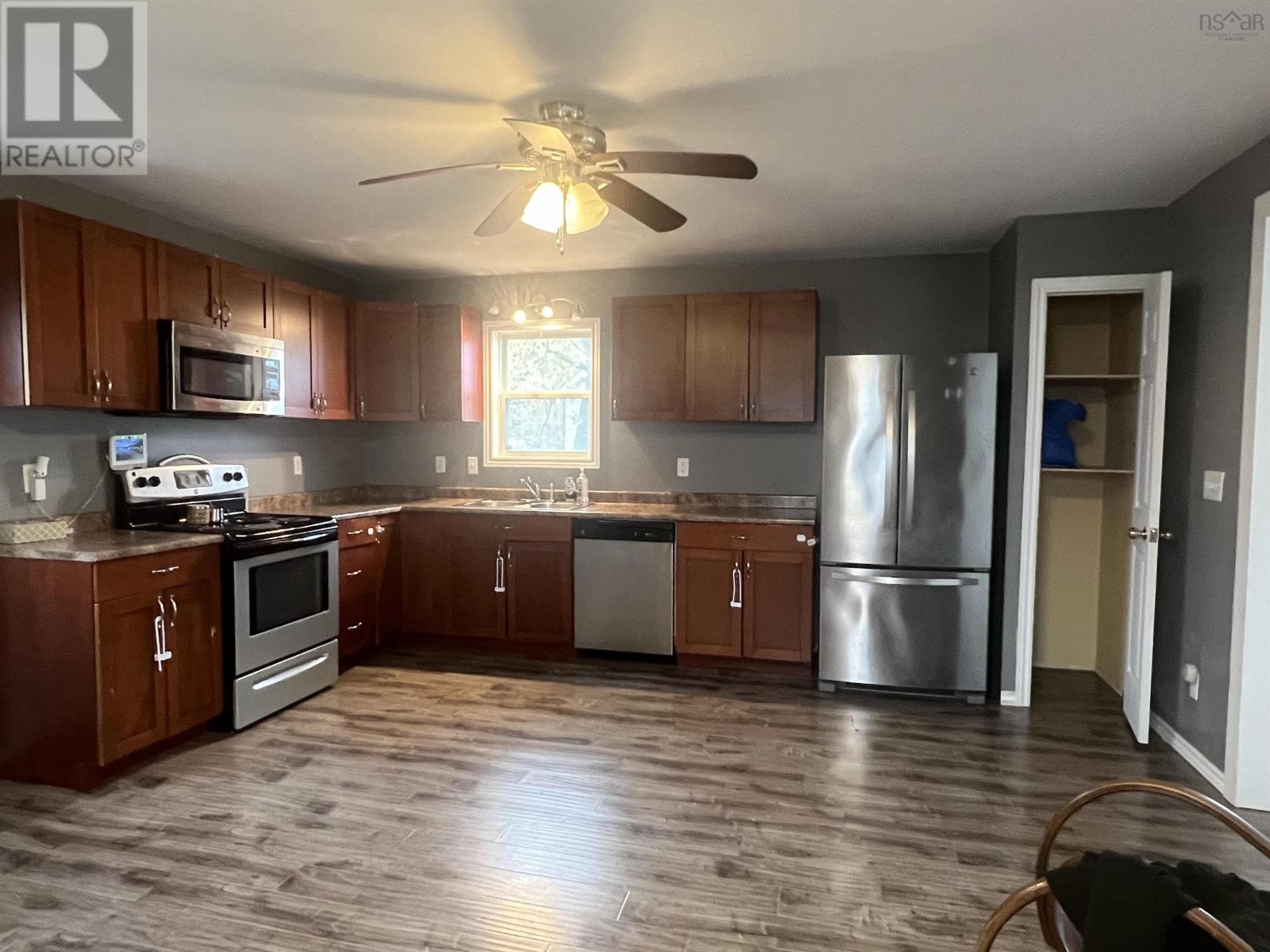 21 Prospect Street, New Glasgow, Nova Scotia  B2H 4B7 - Photo 7 - 202527580