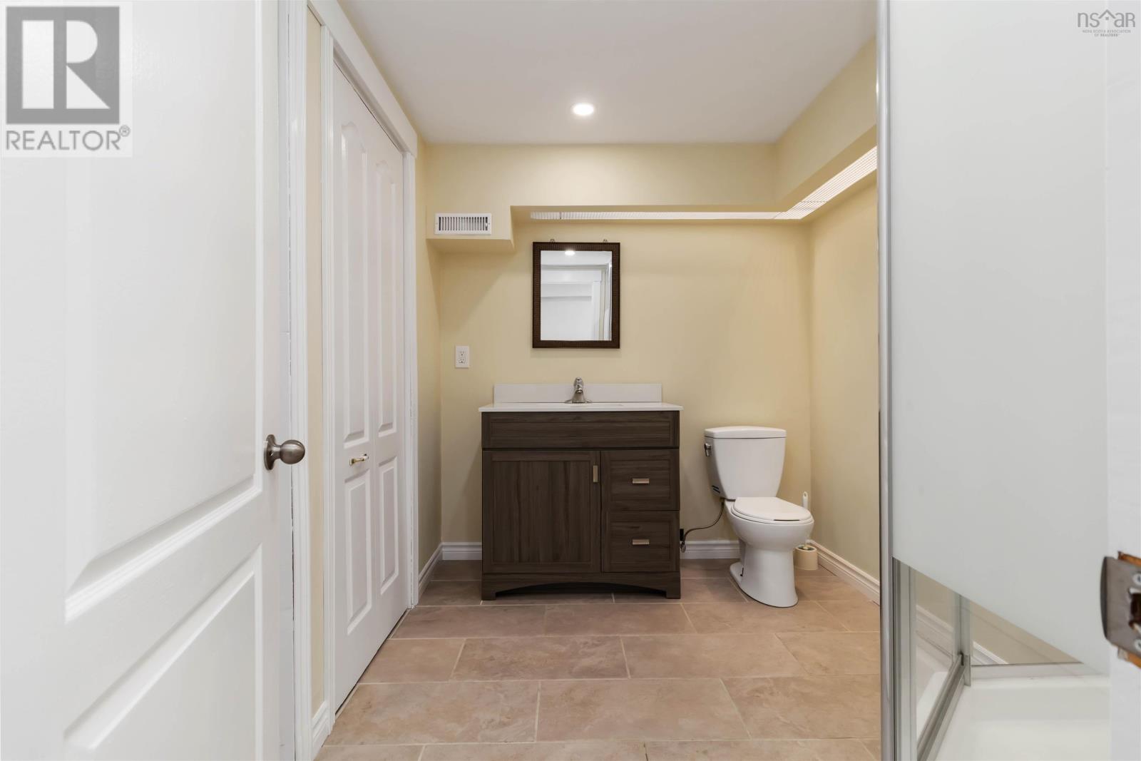 27 Countway Road, Chester Basin, Nova Scotia  B0J 1K0 - Photo 18 - 202527742