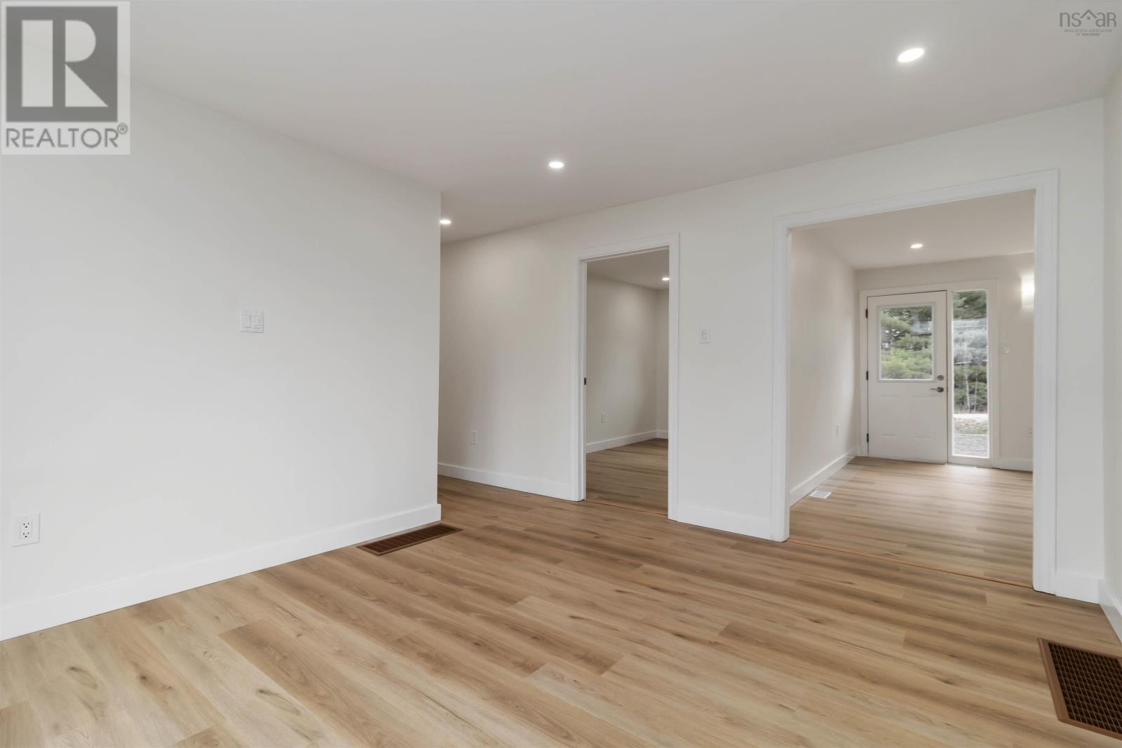 27 Countway Road, Chester Basin, Nova Scotia  B0J 1K0 - Photo 4 - 202527742