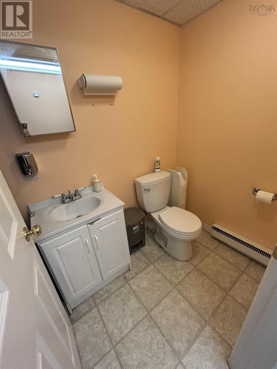 38 Mckeen Street, Glace Bay, Nova Scotia  B1A 5B9 - Photo 19 - 202527775