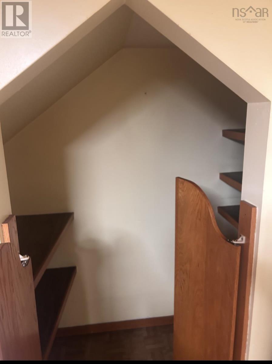 38 Mckeen Street, Glace Bay, Nova Scotia  B1A 5B9 - Photo 25 - 202527775