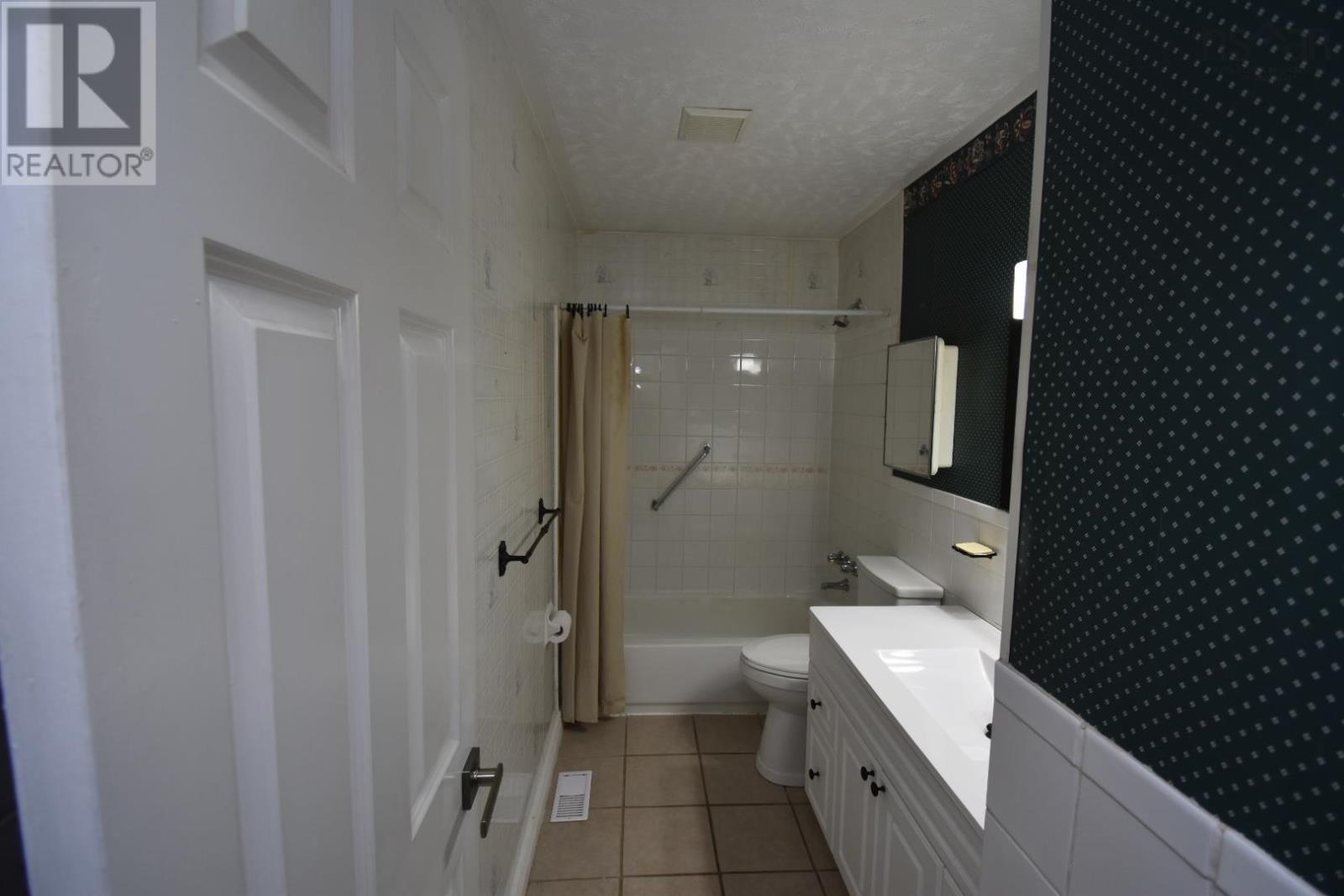 159 Johnson Crescent, Lower Sackville, Nova Scotia  B4C 1X4 - Photo 18 - 202527807