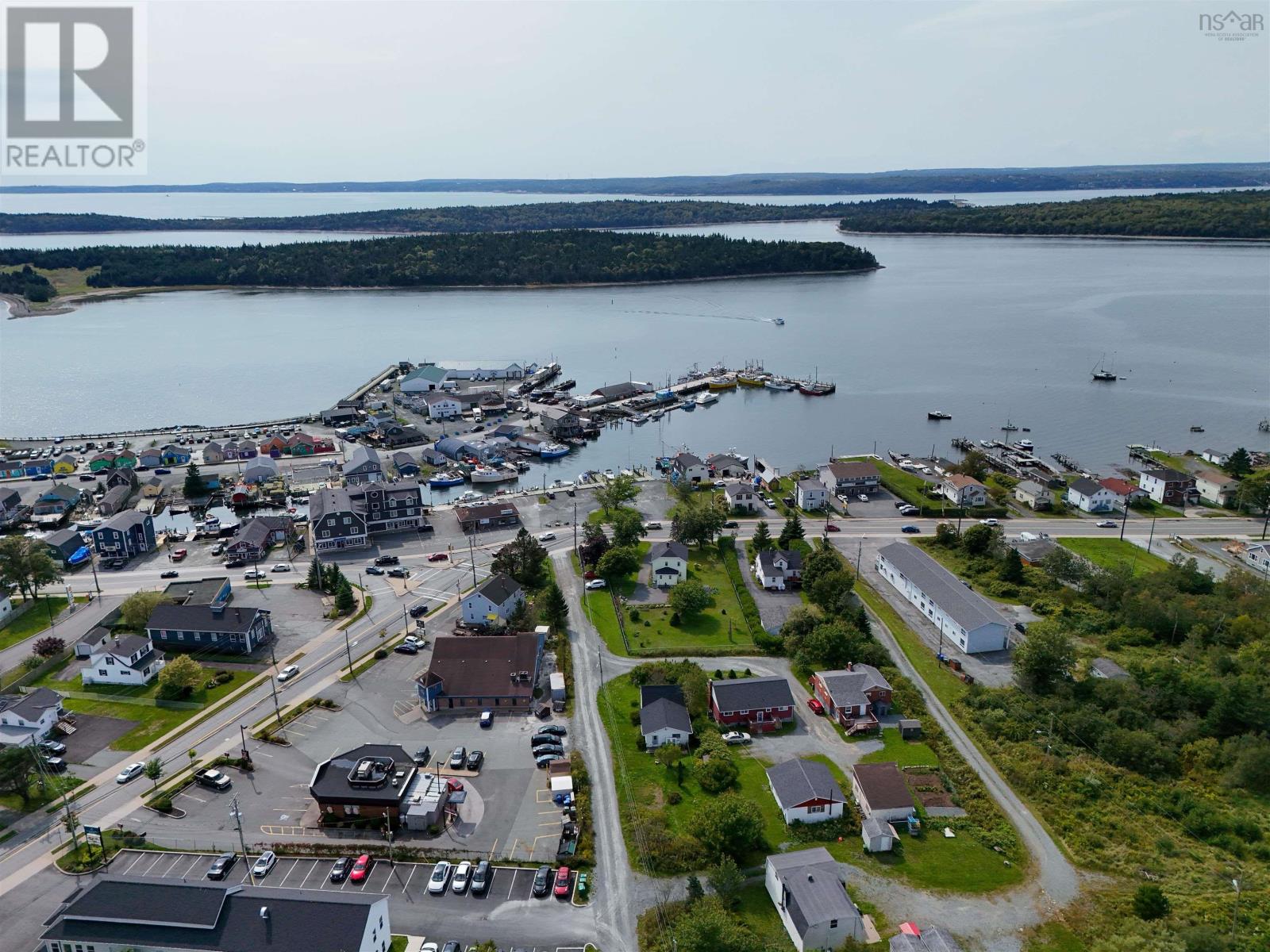 20 Silvers Lane, Eastern Passage, Nova Scotia  B3G 1M4 - Photo 13 - 202527851