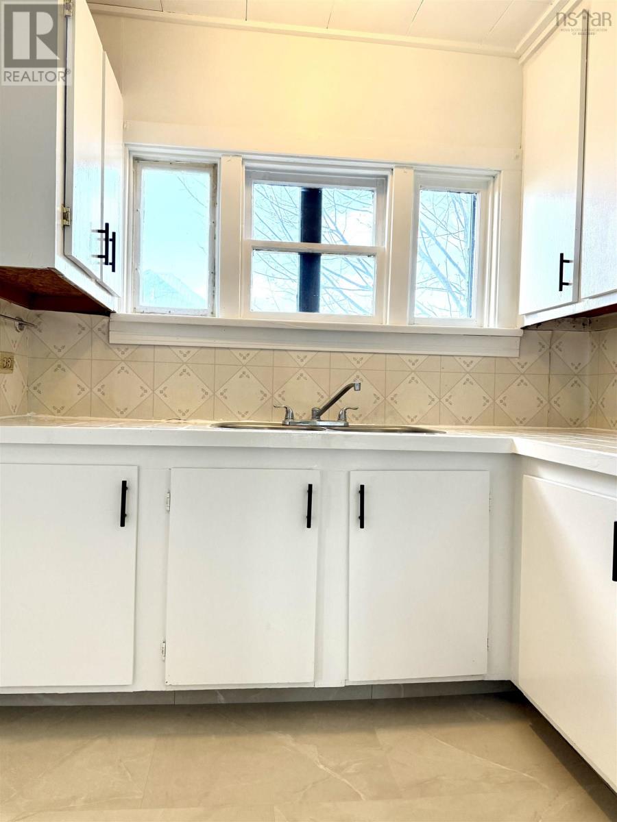 190 Church Street, Amherst, Nova Scotia  B4H 3C6 - Photo 17 - 202527895