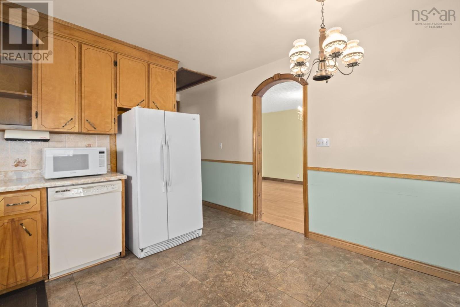 50 Forest Hill Drive, Halifax, Nova Scotia  B3M 1X5 - Photo 7 - 202527897