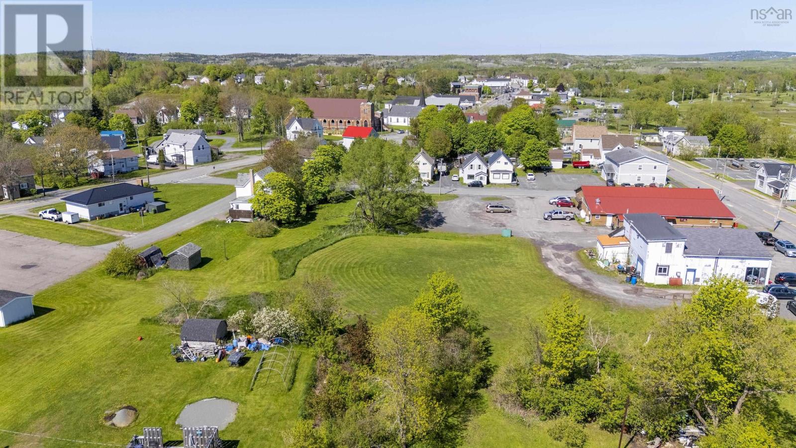 2070 Court Street, Westville, Nova Scotia  B0K 2A0 - Photo 2 - 202527990