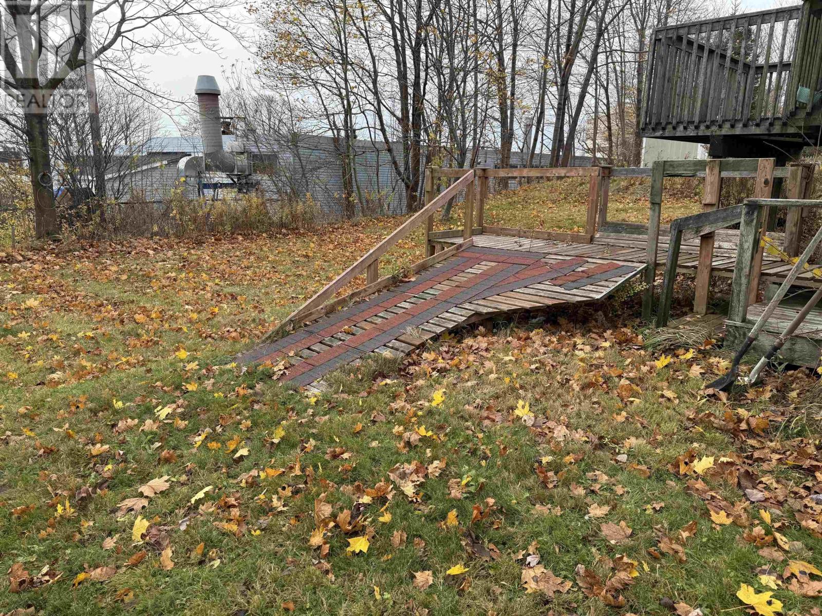 198 Renfrew Street, Dartmouth, Nova Scotia  B2Y 2M5 - Photo 6 - 202528051