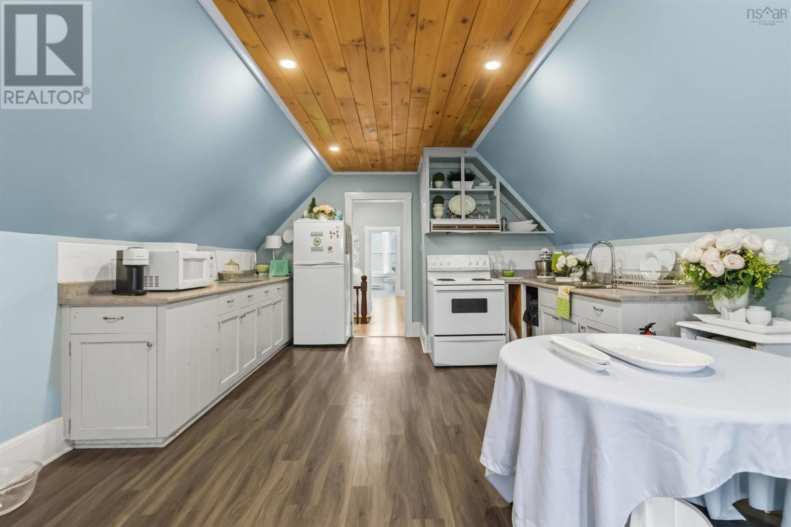 499 Main Street, Mahone Bay, Nova Scotia  B0J 2E0 - Photo 16 - 202528060