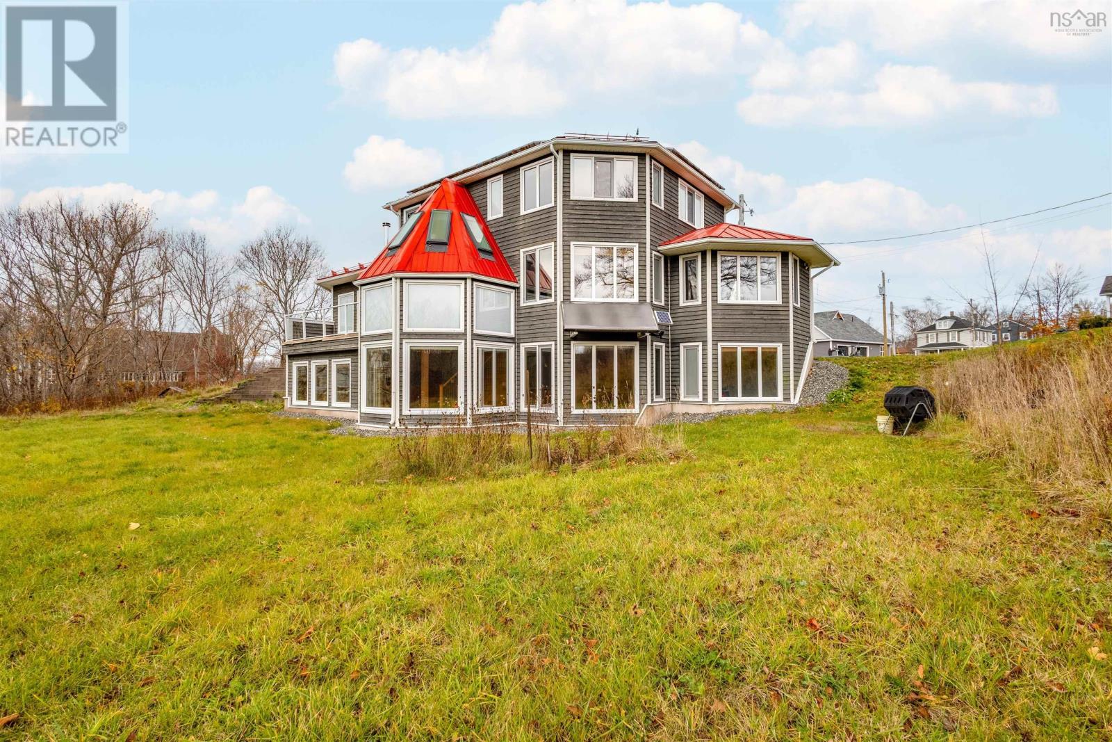 15 Howe Court, Sydney, Nova Scotia  B1P 0B2 - Photo 3 - 202528194