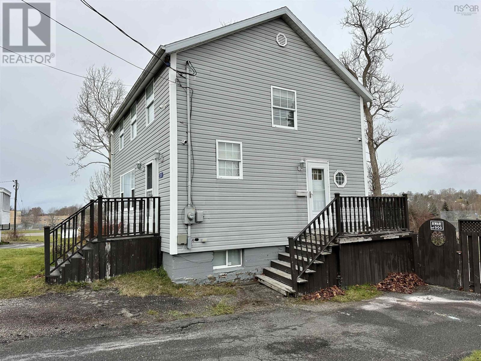 261 Cottage Road, Sydney, Nova Scotia  B1P 2E7 - Photo 3 - 202528211