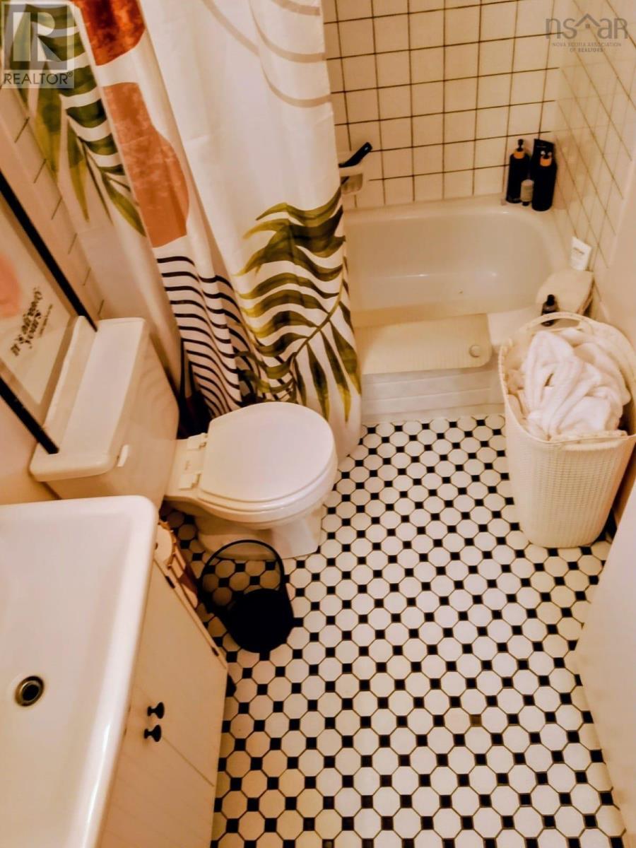 2128 Brunswick Street, Halifax, Nova Scotia  B3K 2Y8 - Photo 28 - 202528258