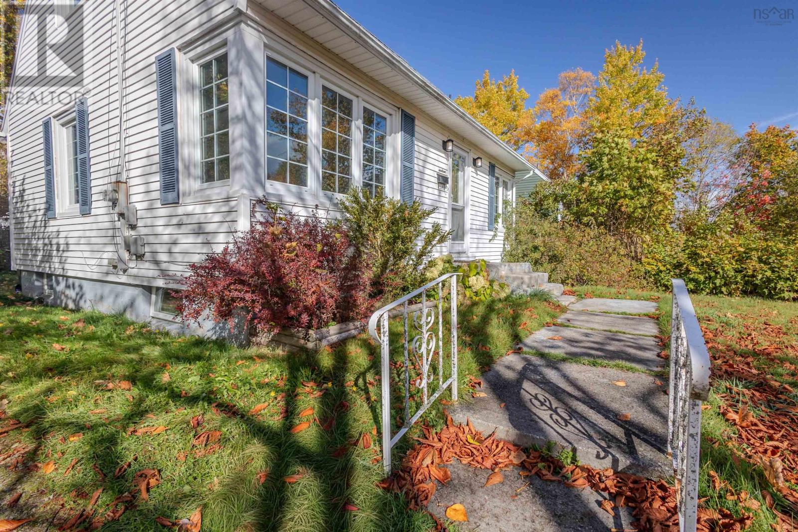 19 Hinesdale Drive, Sydney, Nova Scotia  B1P 4K7 - Photo 2 - 202528316