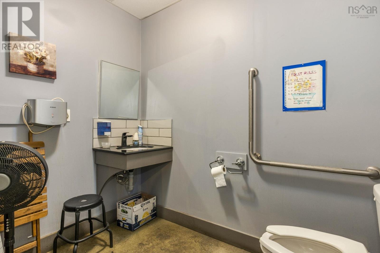 C-11 56 Supreme Court, Halifax, Nova Scotia  B3N 0E6 - Photo 12 - 202528356