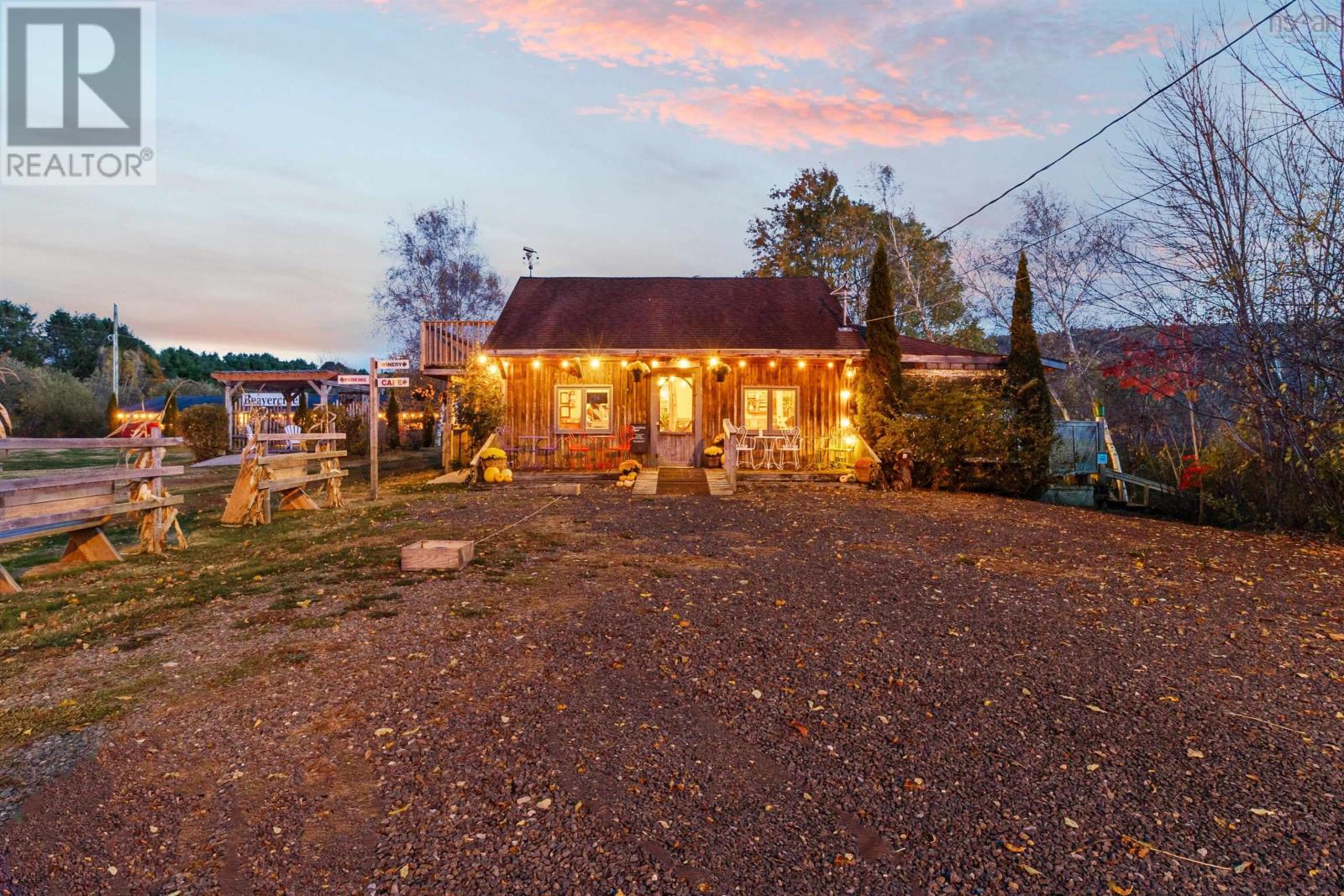 496 Carleton Road, Lawrencetown, Nova Scotia  B0S 1M0 - Photo 12 - 202528357